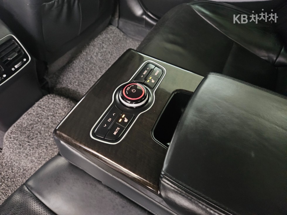 2013 - kia k7