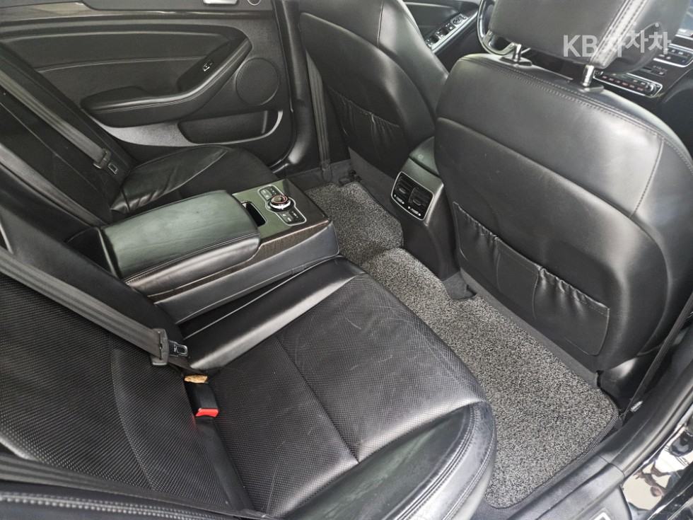 2013 - kia k7