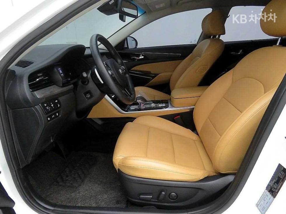 2021 - kia k7