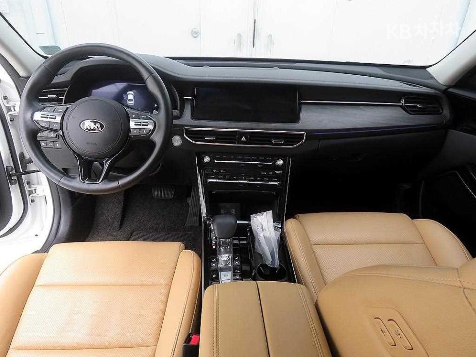 2021 - kia k7