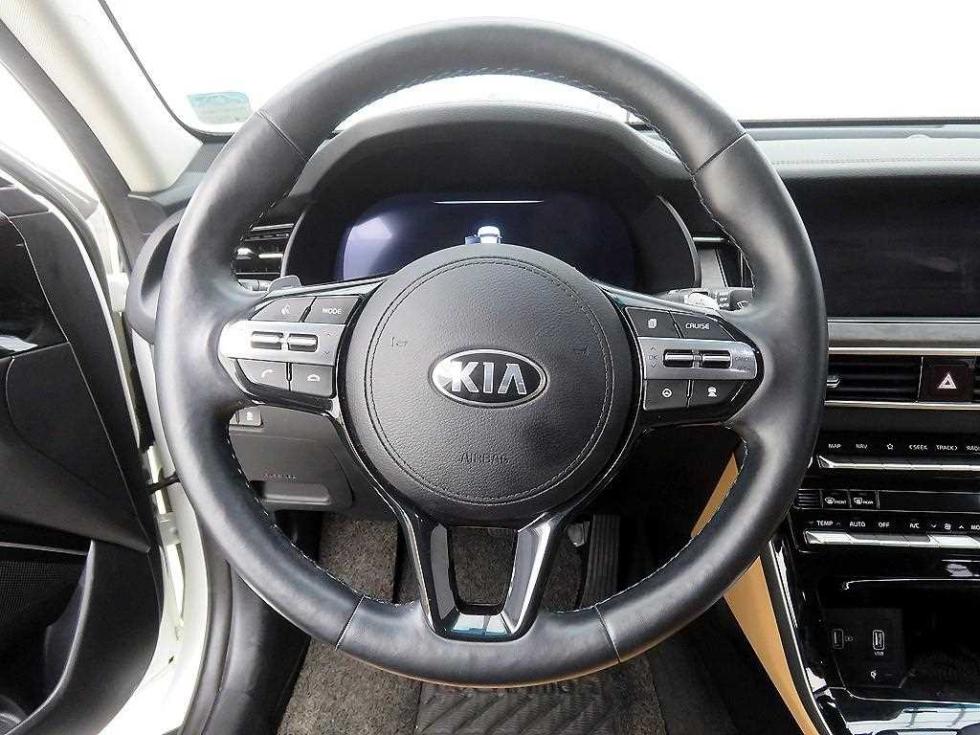 2021 - kia k7
