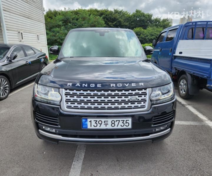 Land Rover Range Rover New 4.4 SDV8 Vogue SE 405 2