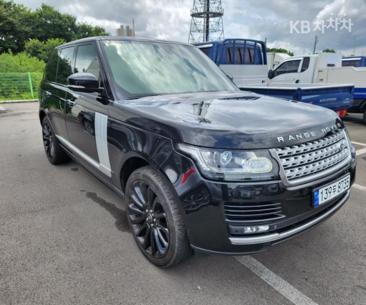 Land Rover Range Rover New 4.4 SDV8 Vogue SE 405 4