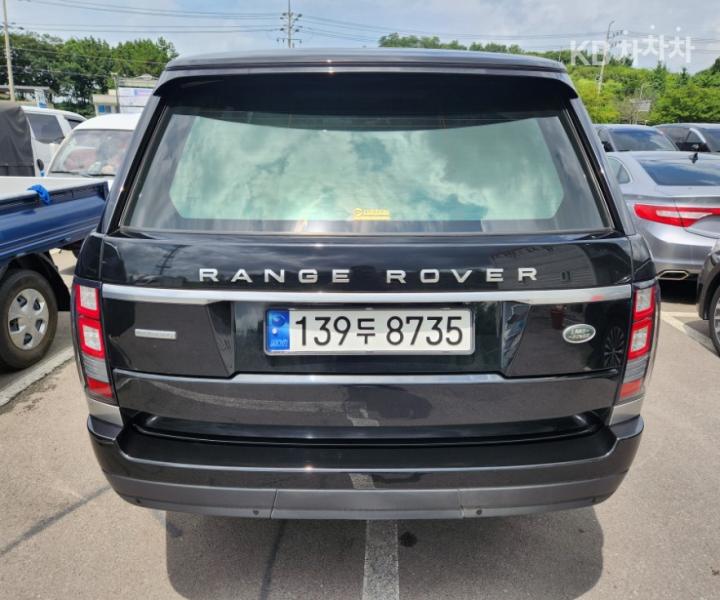 Land Rover Range Rover New 4.4 SDV8 Vogue SE 405 5