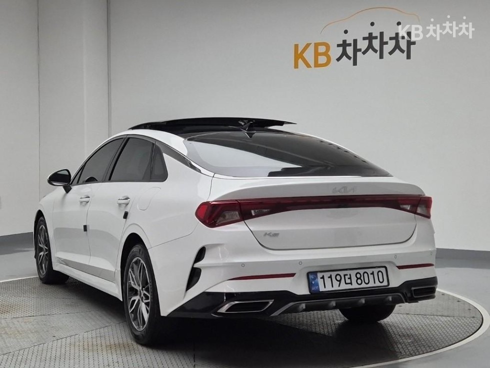 2022 - kia k5