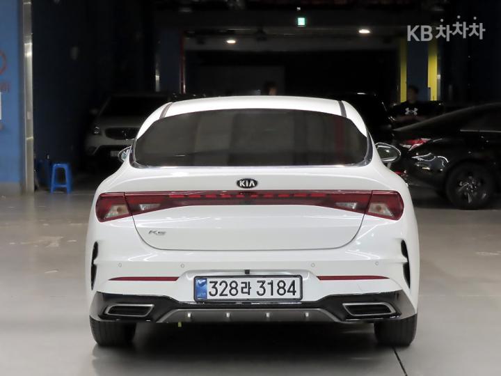 Kia K5 — miniaturë 3