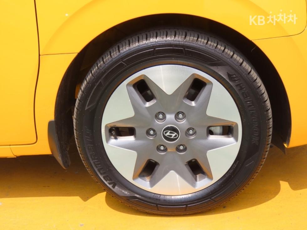 Hyundai Staria — miniaturë 20
