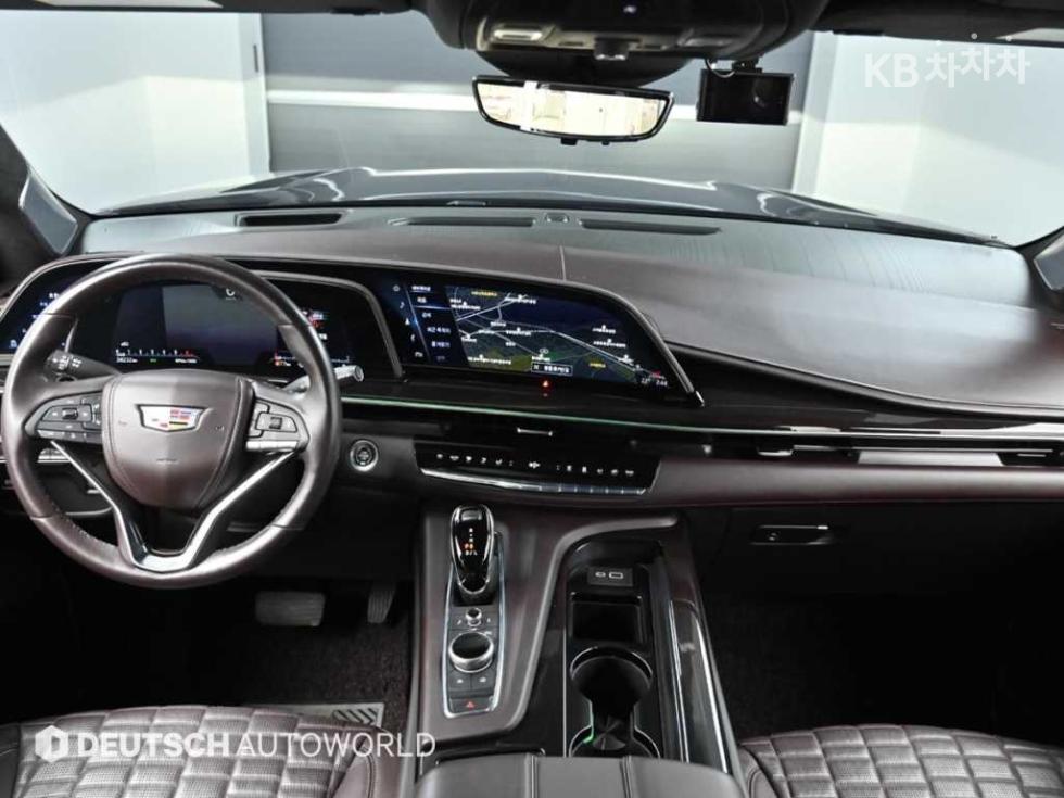 Cadillac Escalade — miniaturë 7