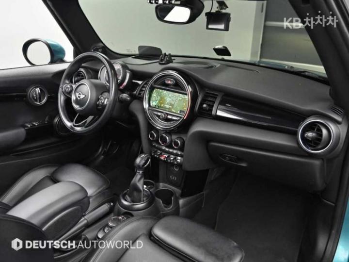 Mini Cooper Convertible 1.6 Base Type 8