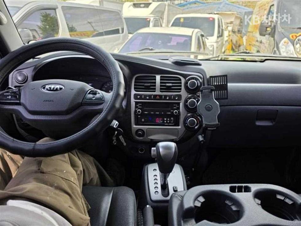 2017 - kia bongo iii