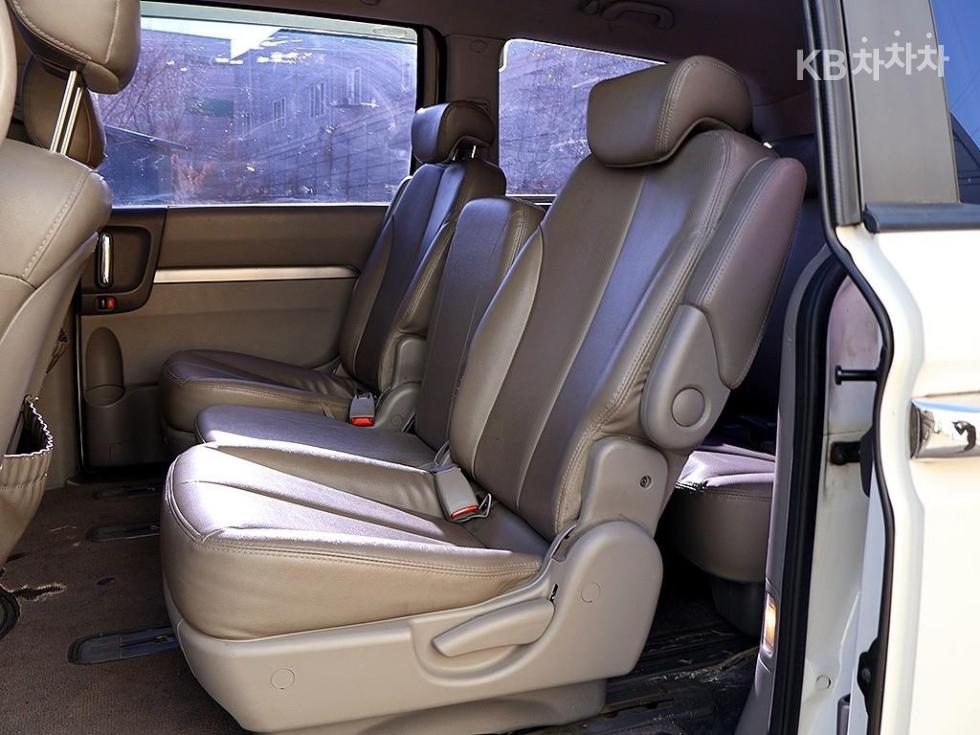 2013 - kia carnival