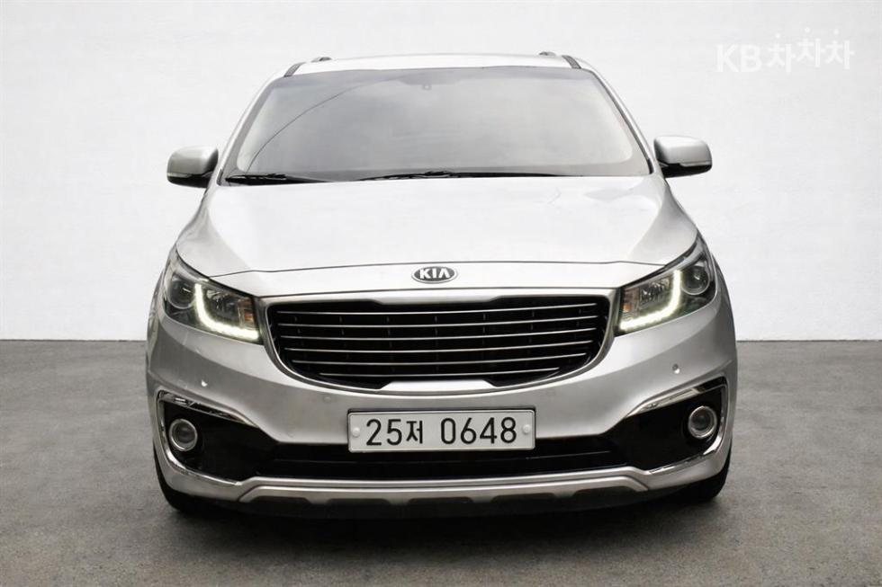2017 - kia carnival
