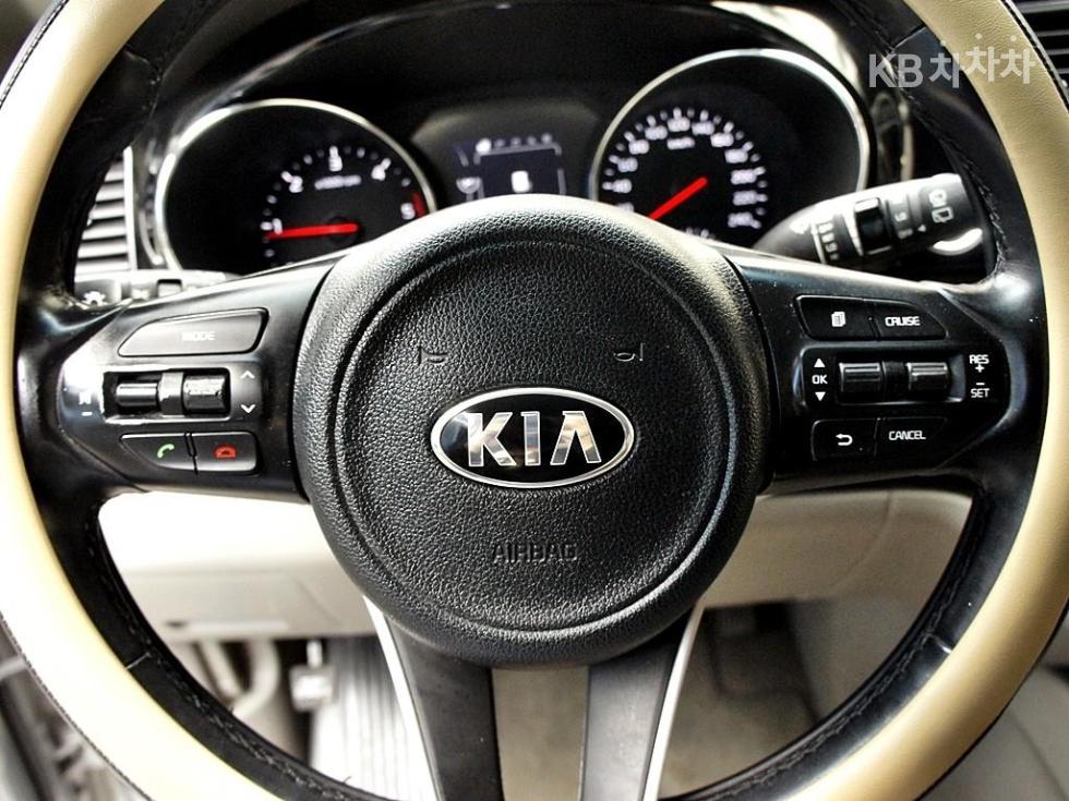 2017 - kia carnival
