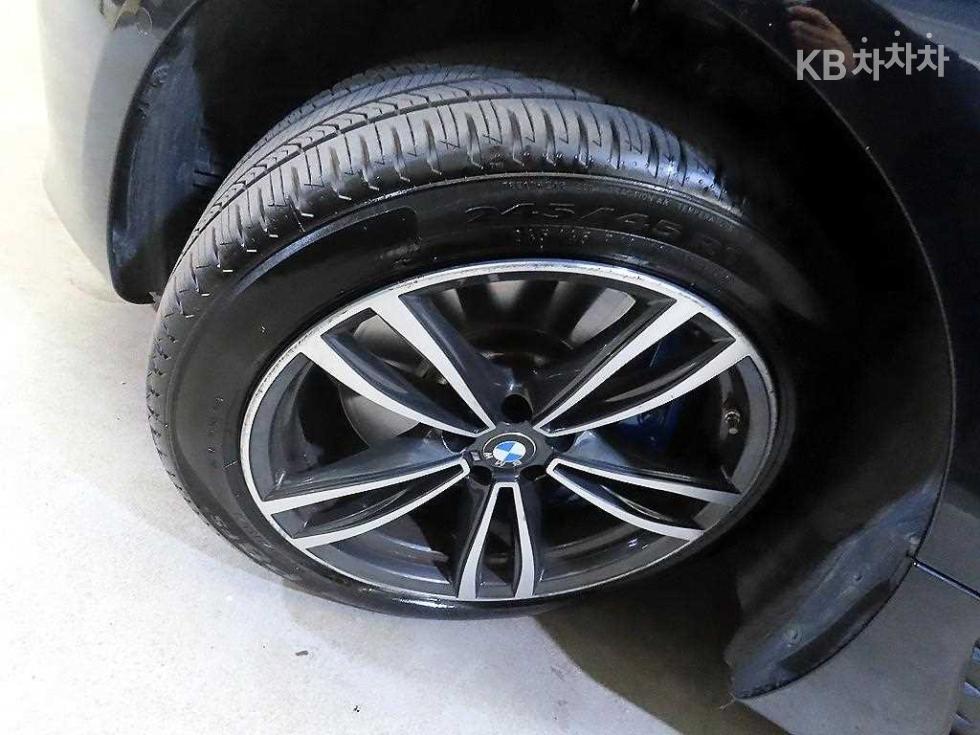 2023 BMW BMW photo
