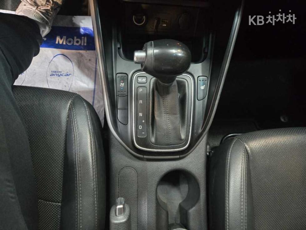 Kia Carens — miniaturë 14
