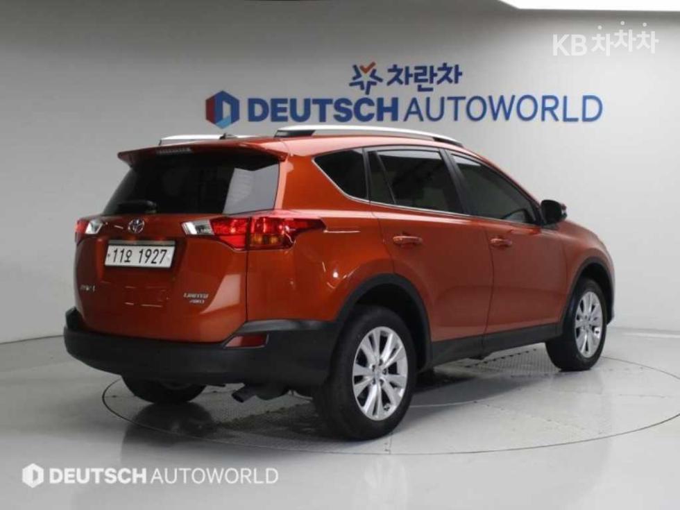2015 - toyota rav4