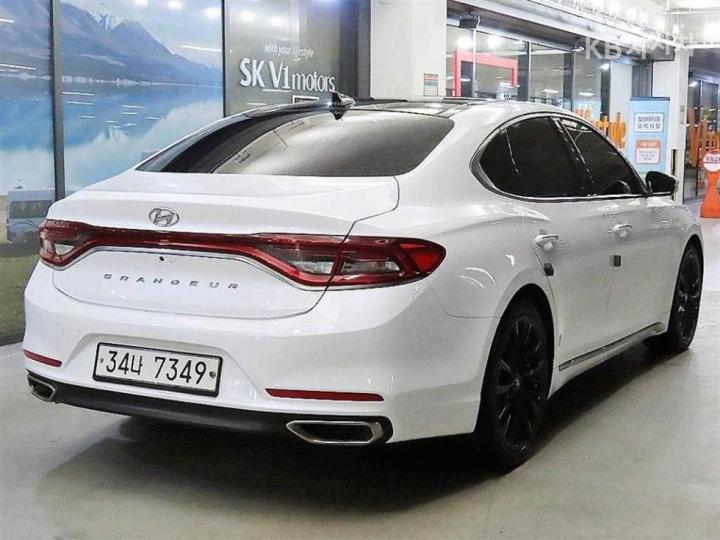 Hyundai Grandeur IG 2.4 Premium Special 5