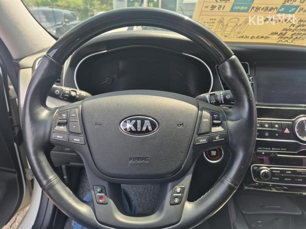 2016 - kia k7