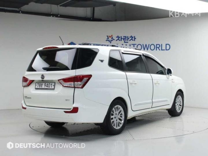 KG Mobility (Ssangyong) Korando Turismo 4WD GT 3