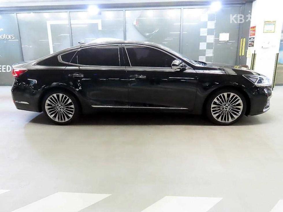 2017 - kia k7