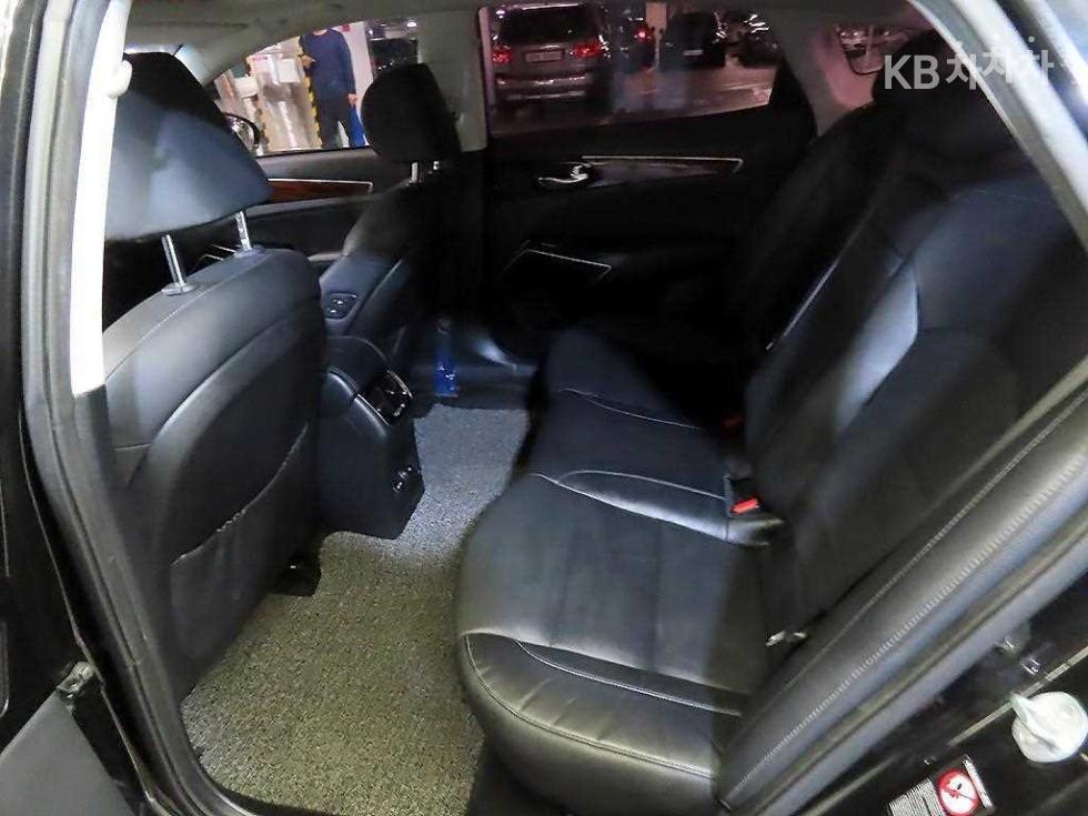 2017 - kia k7