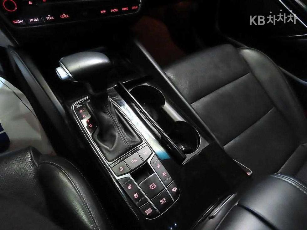 2017 - kia k7