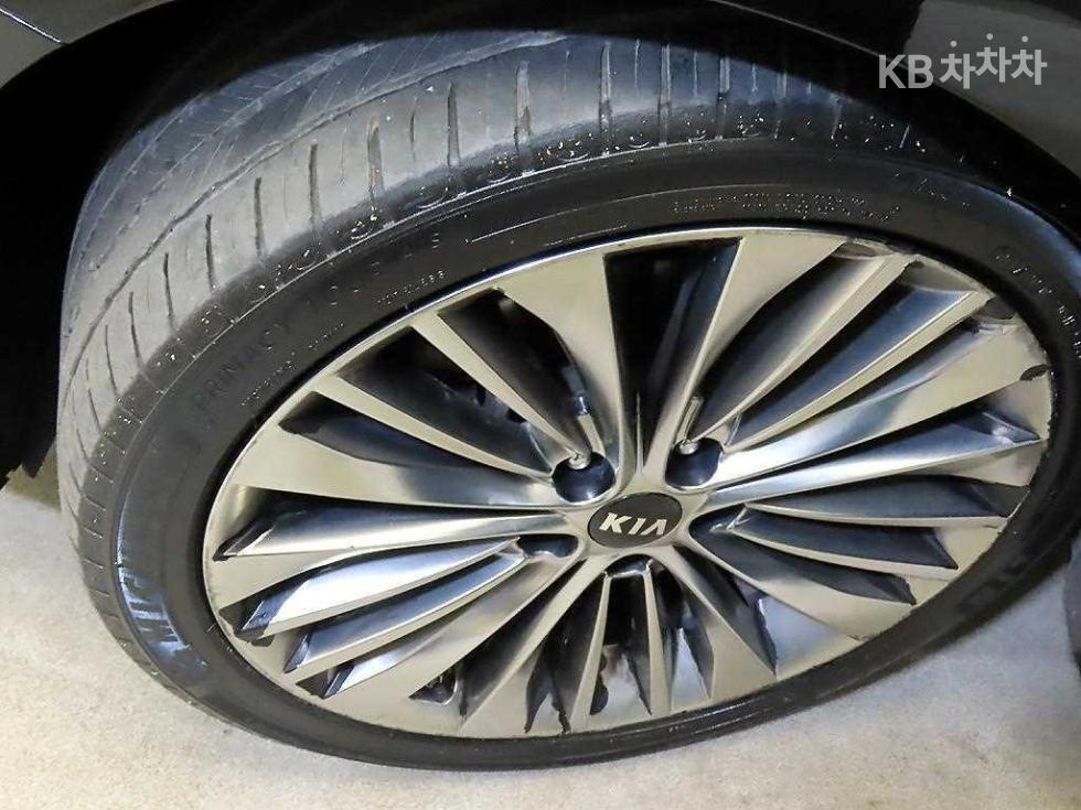 2017 - kia k7