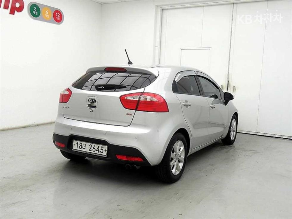 2012 - kia pride