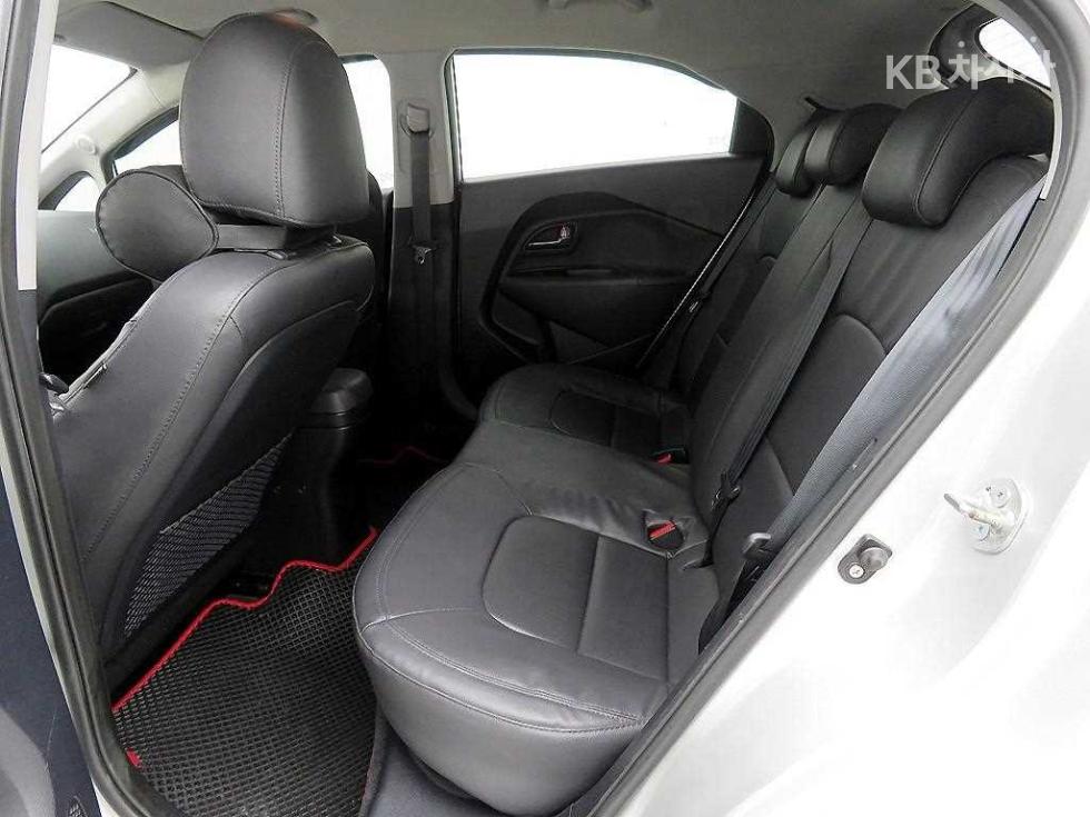 2012 - kia pride
