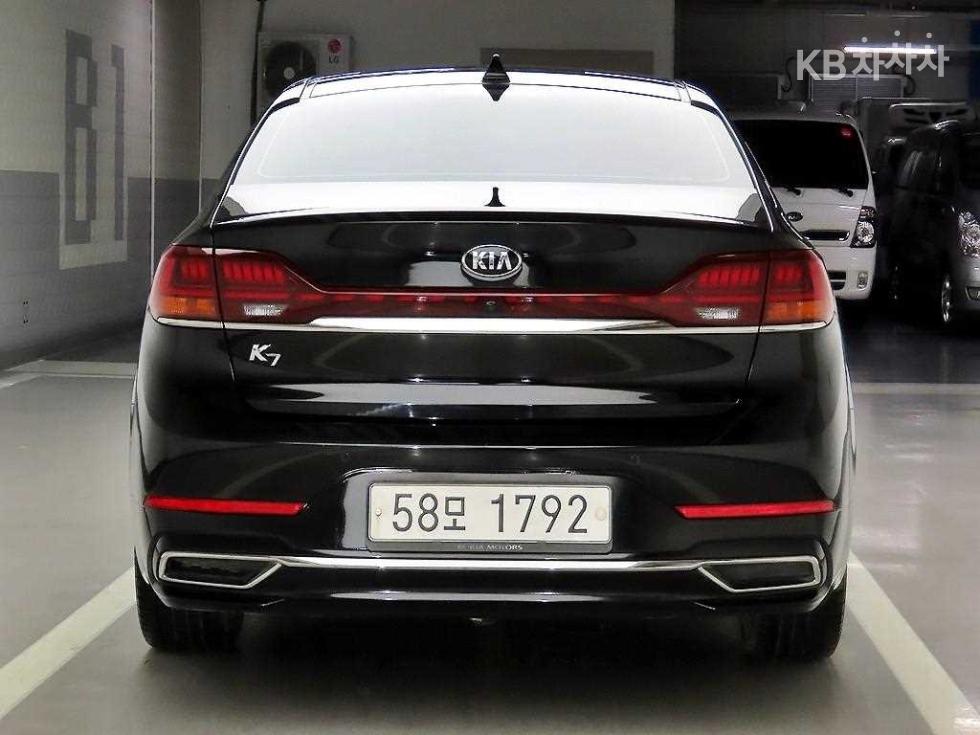 2020 - kia k7