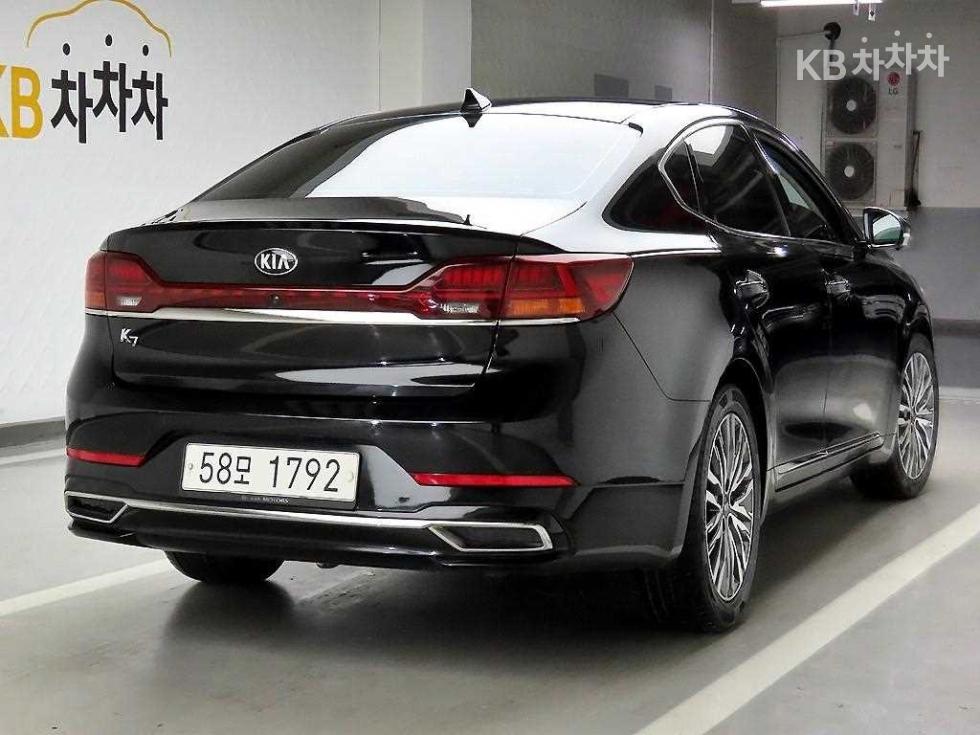 2020 - kia k7