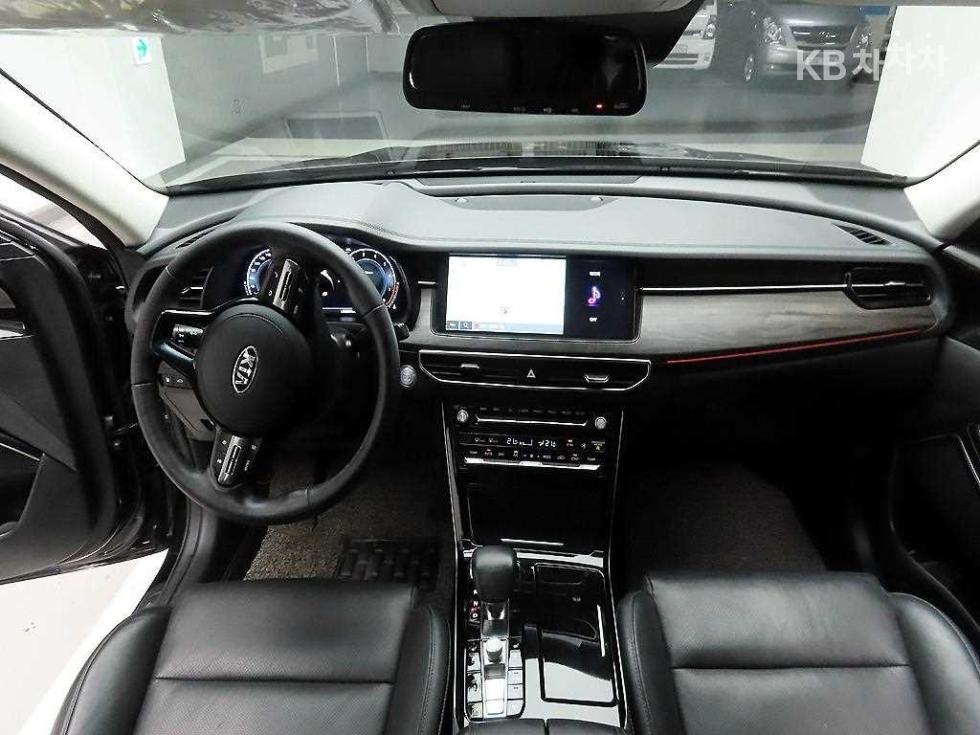 2020 - kia k7