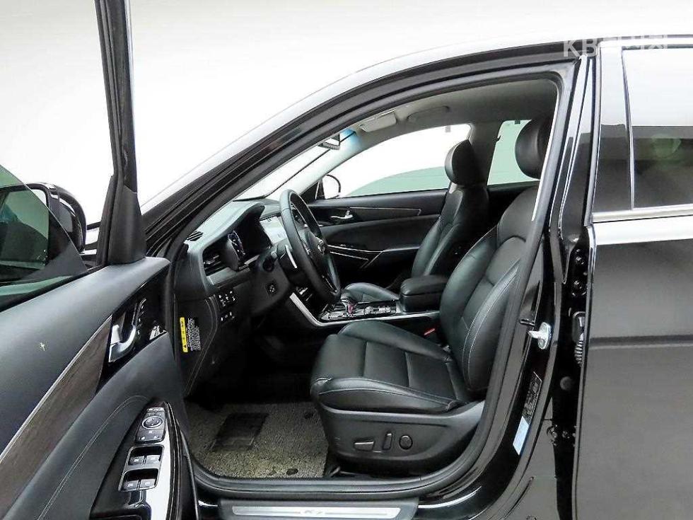 2020 - kia k7
