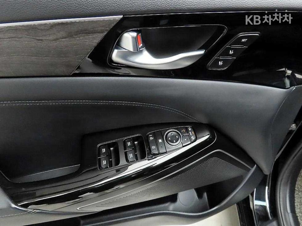 2020 - kia k7