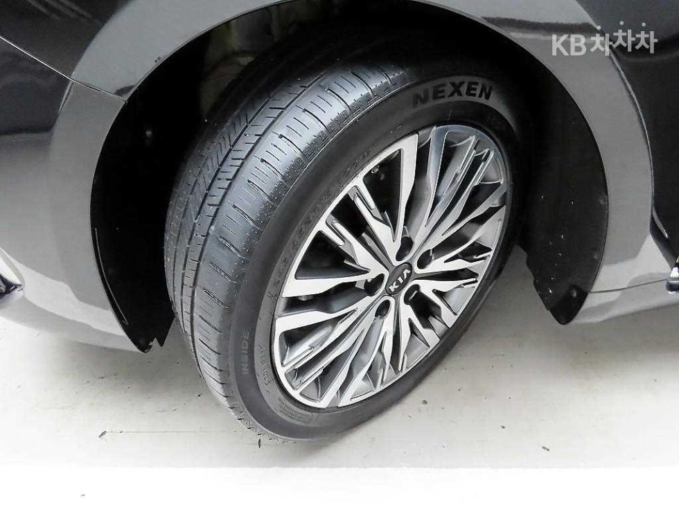 2020 - kia k7
