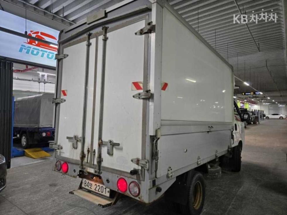 2019 - kia bongo iii