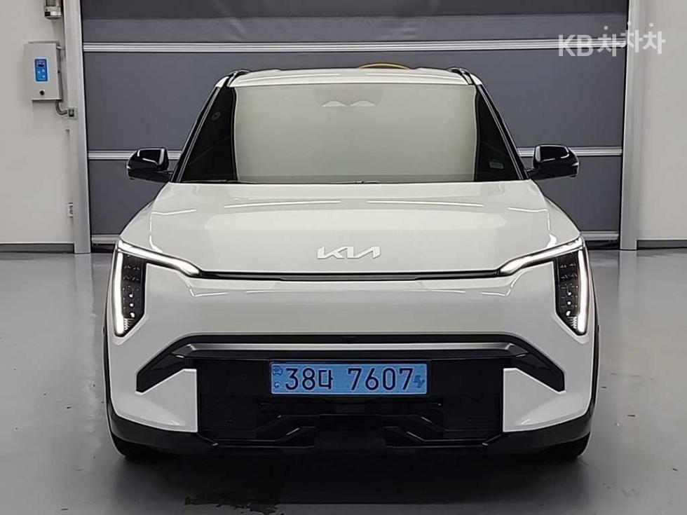 2025 - kia ev3