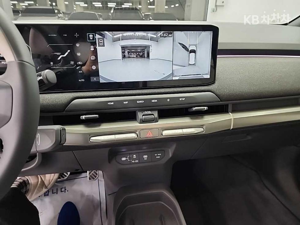 2025 - kia ev3