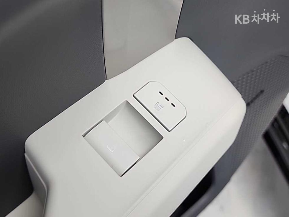 2025 - kia ev3