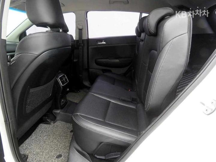 Kia Sportage The Bold Smart Stream D 1.6 Diesel 2WD Prestige 8