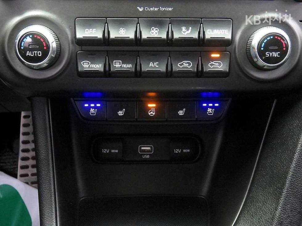 2019 - kia sportage