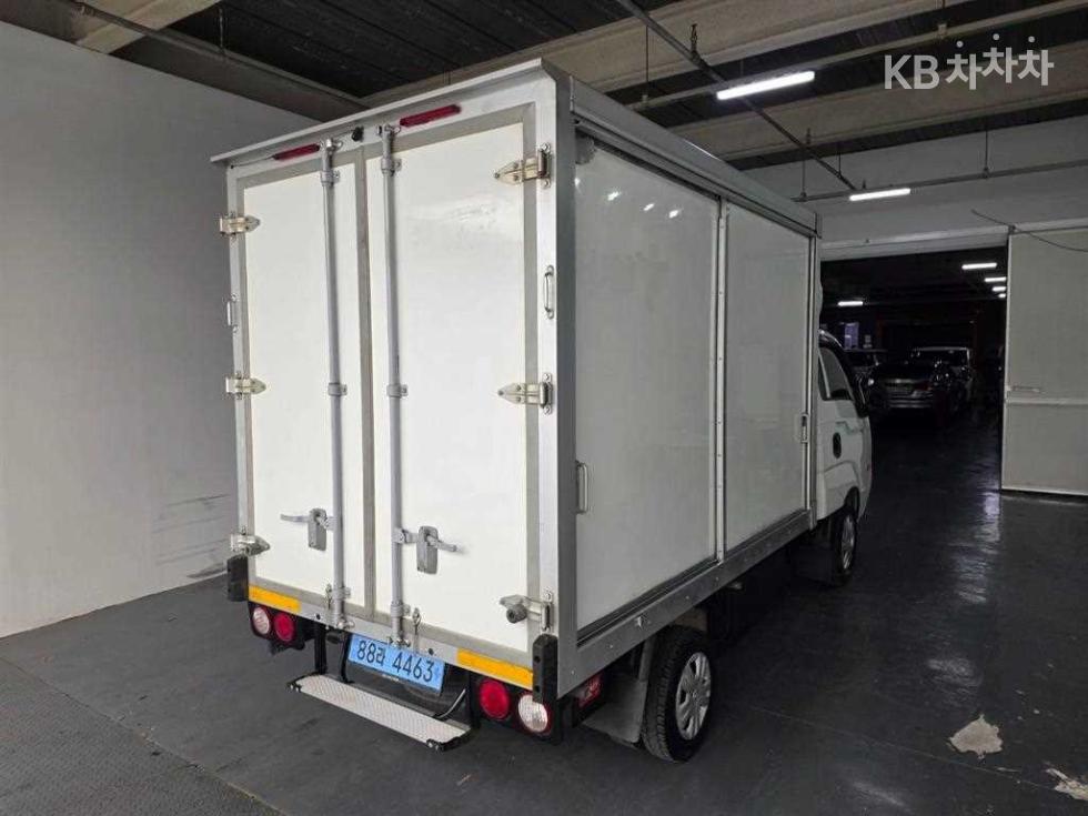 2020 - kia bongo iii