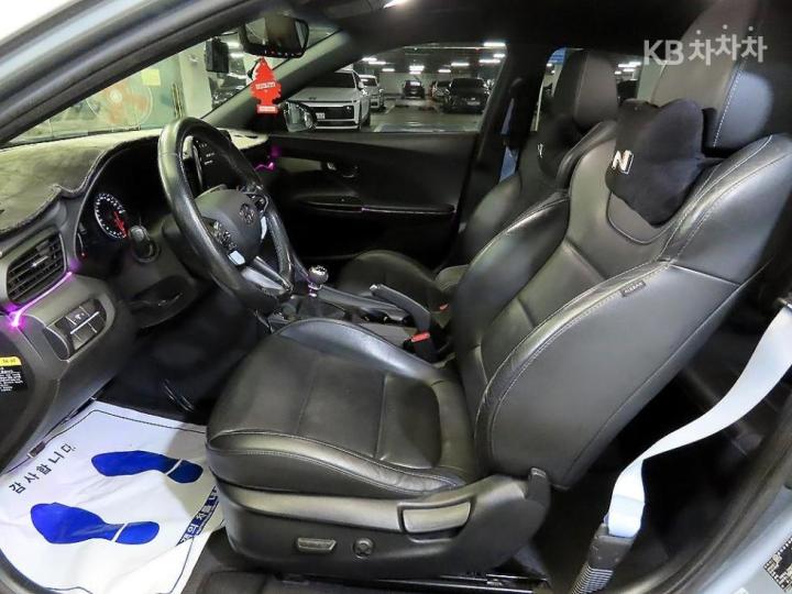Hyundai Veloster N 2.0 T-GDi 7