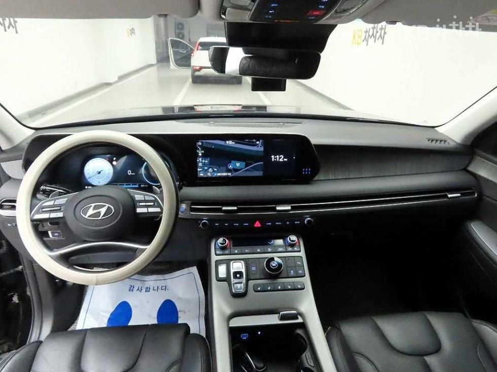 2023 Hyundai Used Car photo