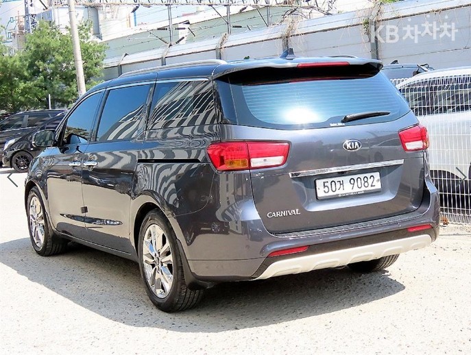 2015 - kia carnival