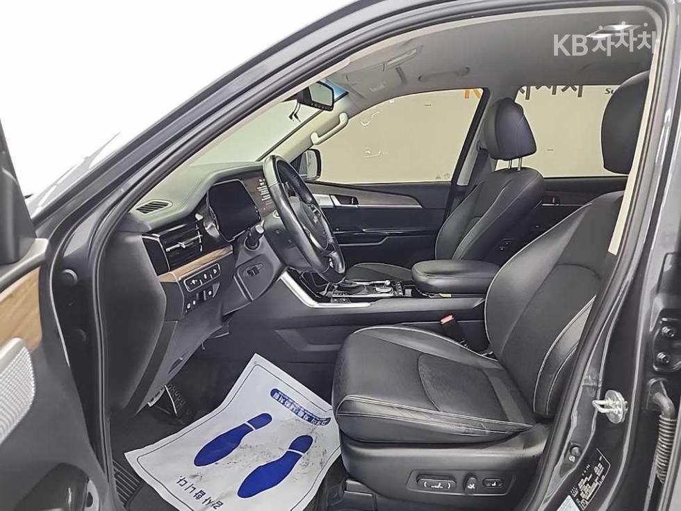 2022 - kia mohave