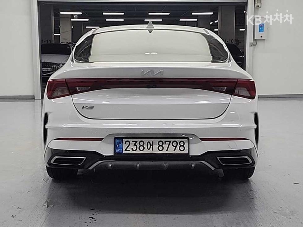2022 - kia k5