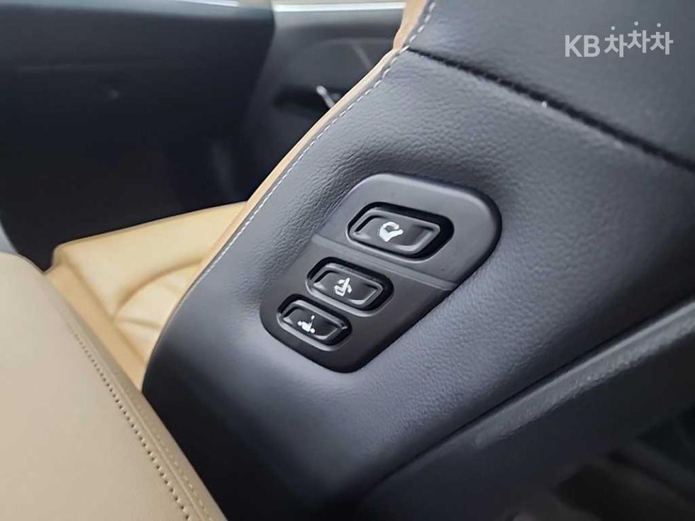 2022 - kia k5