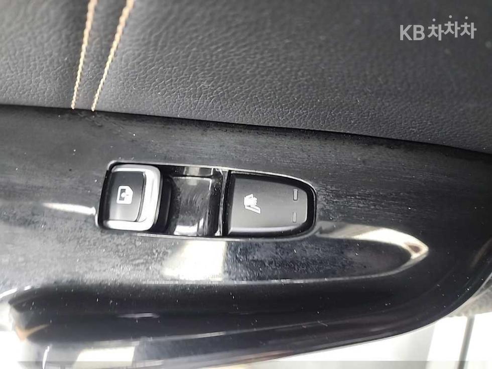 2022 - kia k5