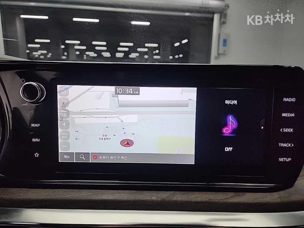 2022 - kia k5